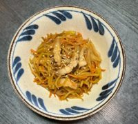 スーチカーとパパイヤ炒め